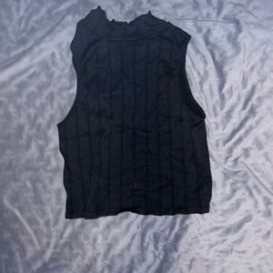 Black tight sleeveless crop top